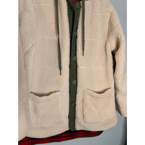 Sundance reversible buffalo plaid and Sherpa jacket - Picture 7 of 10